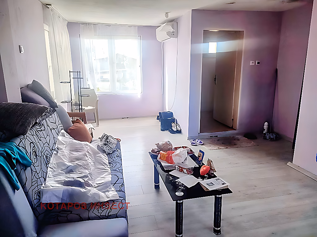 Къща в Нови Искър, кв Изгрев с паркиране и южно изложение